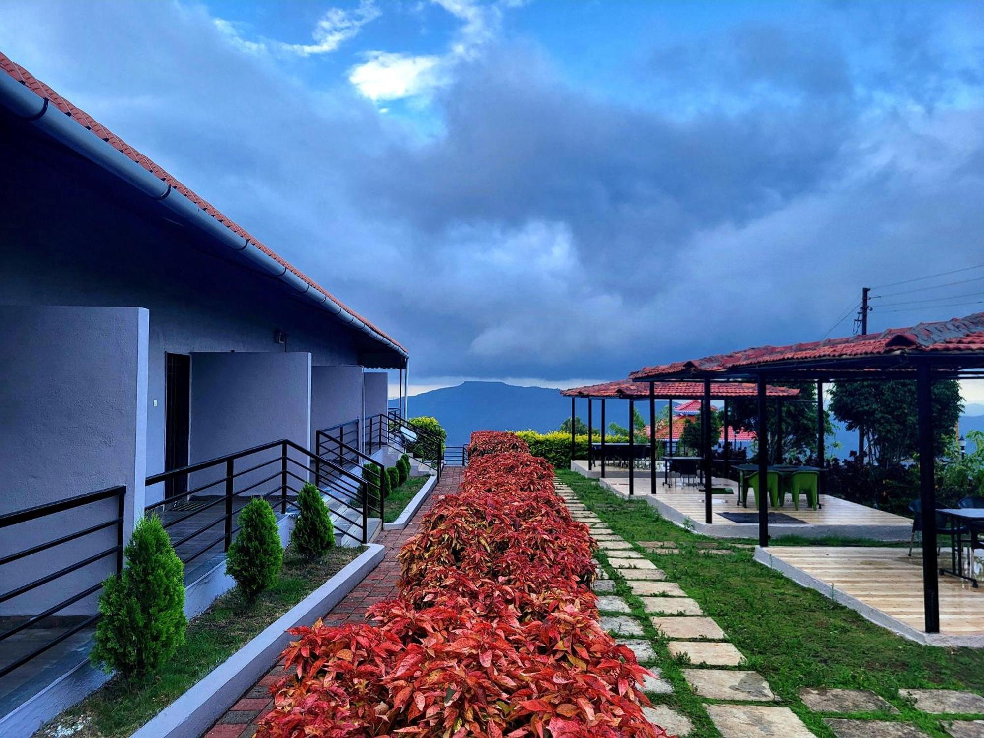 Vayu Resort - Kas Pathar Kanera Exteriér fotografie