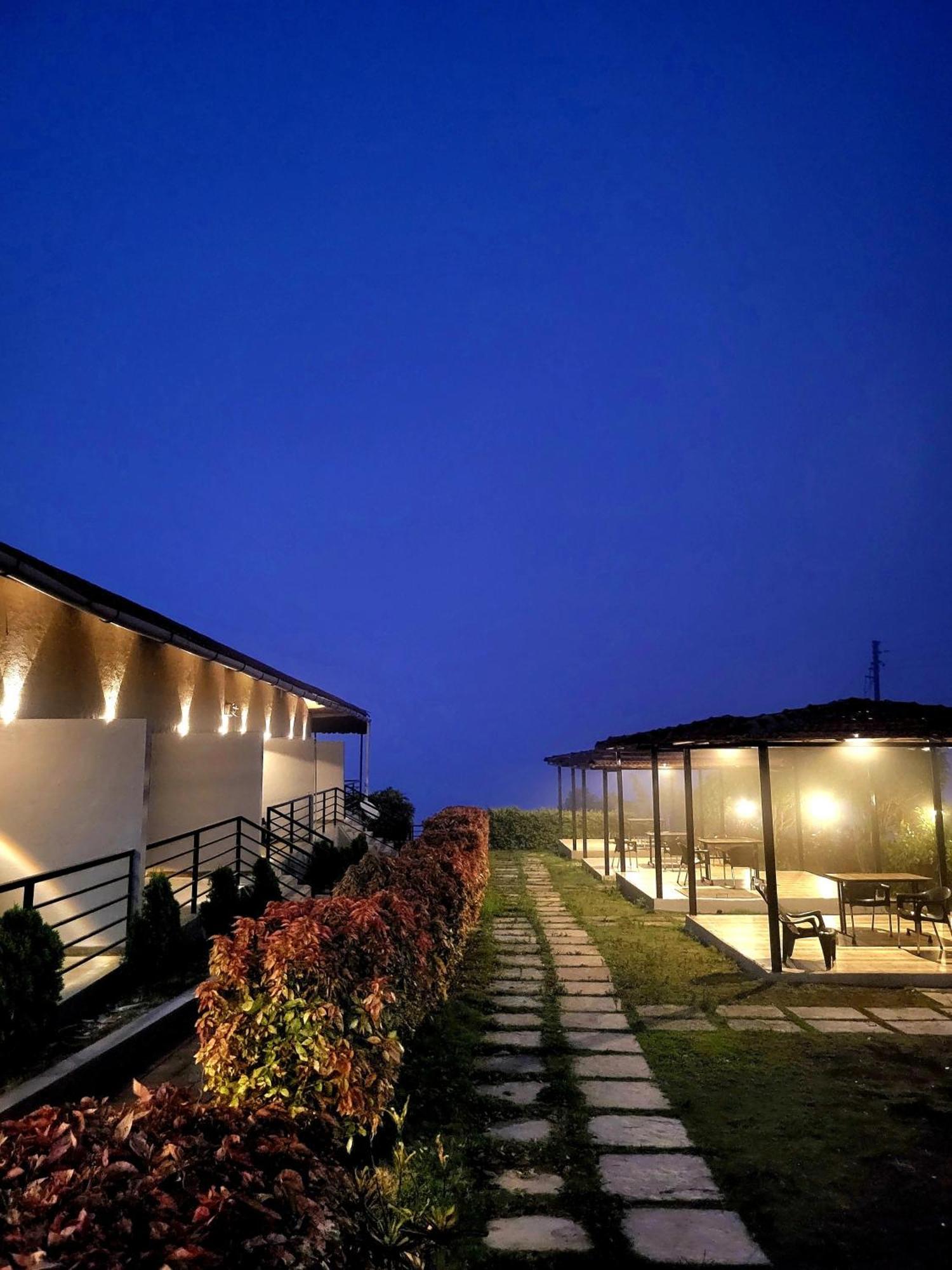 Vayu Resort - Kas Pathar Kanera Exteriér fotografie